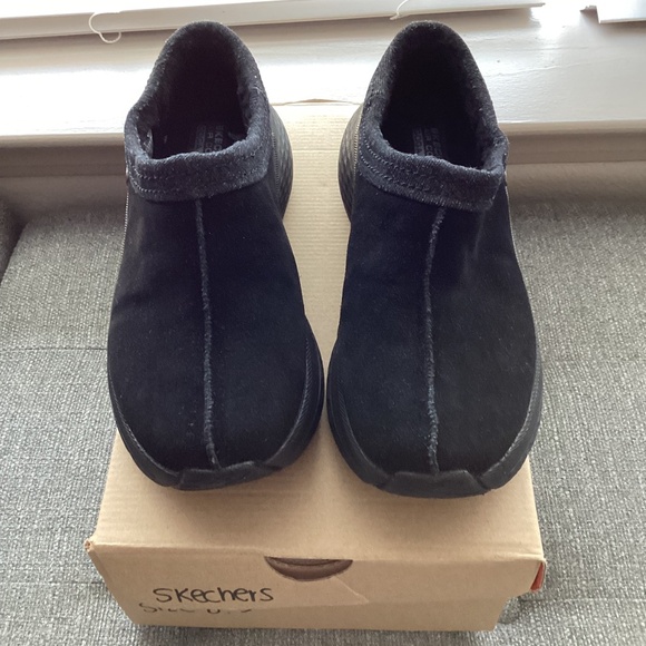 Skechers Women's Max Cushioning Elite 2.0 - Becca Slip-On Boots, size 8.5 - Picture 3 of 9